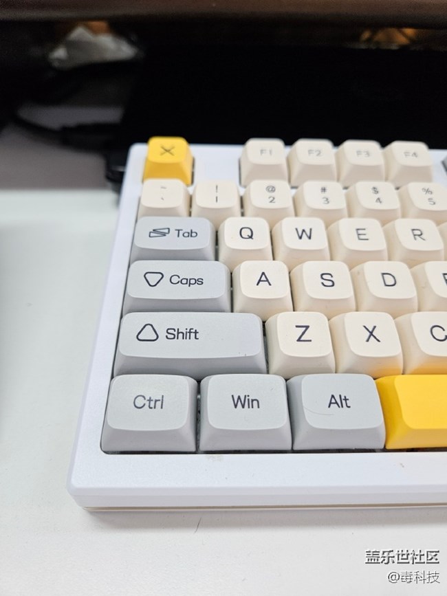 三星W24的智能修图功能