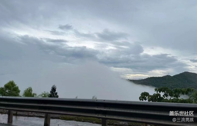 【朝朝暮暮】上山游玩