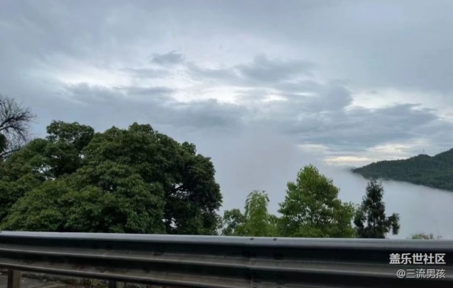【朝朝暮暮】上山游玩