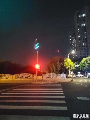 【寻光猎影】+ 红绿灯
