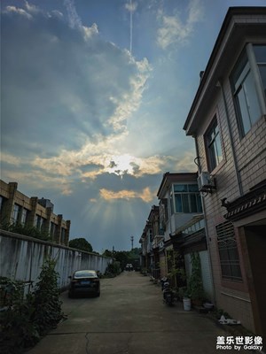 这算不算丁达尔光