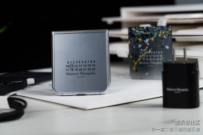 Galaxy Z Flip5 Maison Margiela限量版图赏