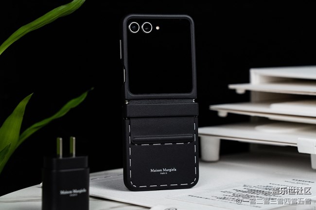 Galaxy Z Flip5 Maison Margiela限量版图赏
