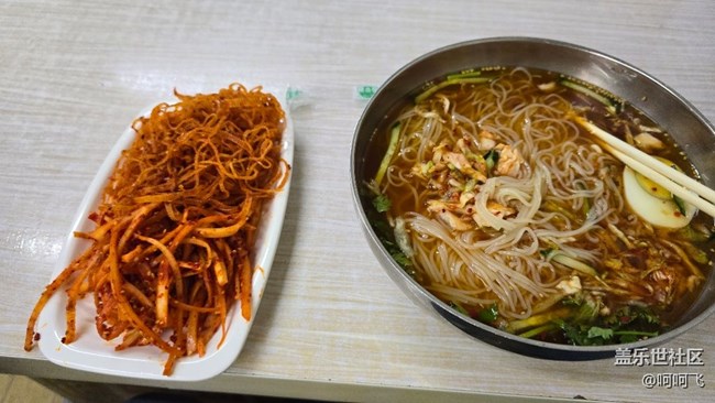 拍美食很黑，请问为什么？
