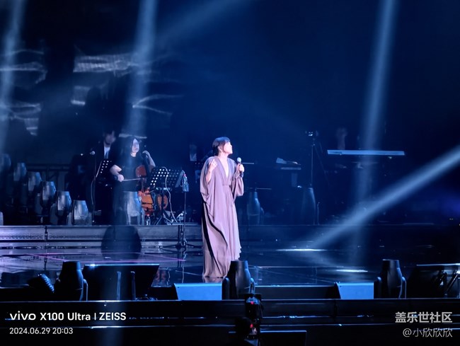 三星S24百倍变焦蔡健雅演唱会