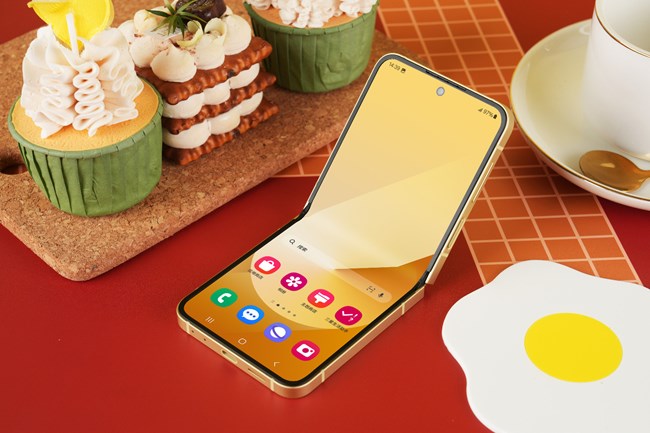 小巧精致 气质不凡 Galaxy Z Flip6图赏