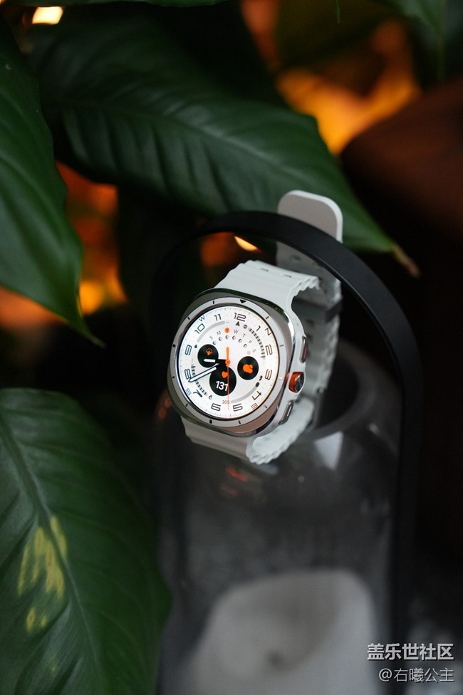 专为冒险挑战而设计 Galaxy Watch Ultra图赏
