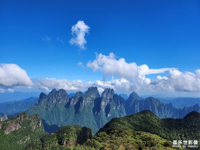 【我的假期故事】+没人疼就去爬山吧