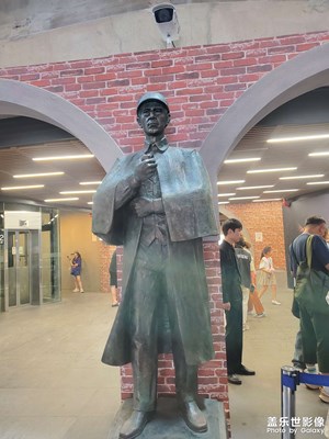 【难忘的夏天】+福尔摩斯展