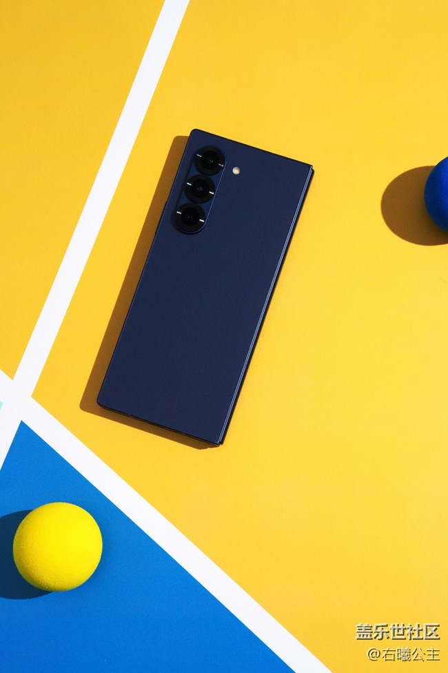 轻薄身姿 脱颖而出 三星Galaxy Z Fold6图赏
