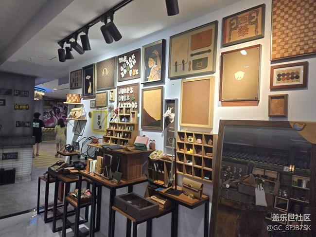 皮具店的静物摄影《一次手工皮具和摄影的亲密接触》