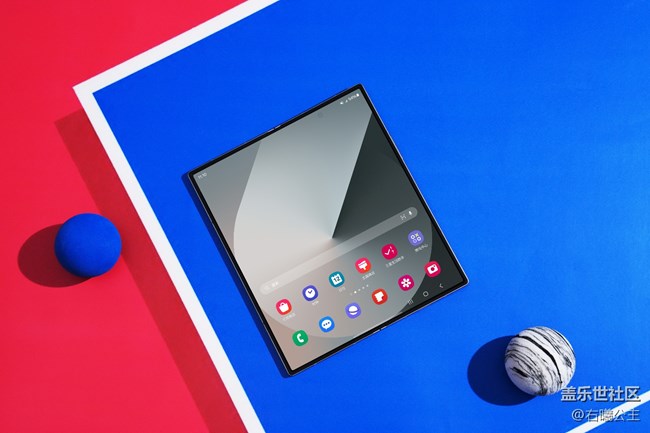 轻薄身姿 脱颖而出 三星Galaxy Z Fold6图赏