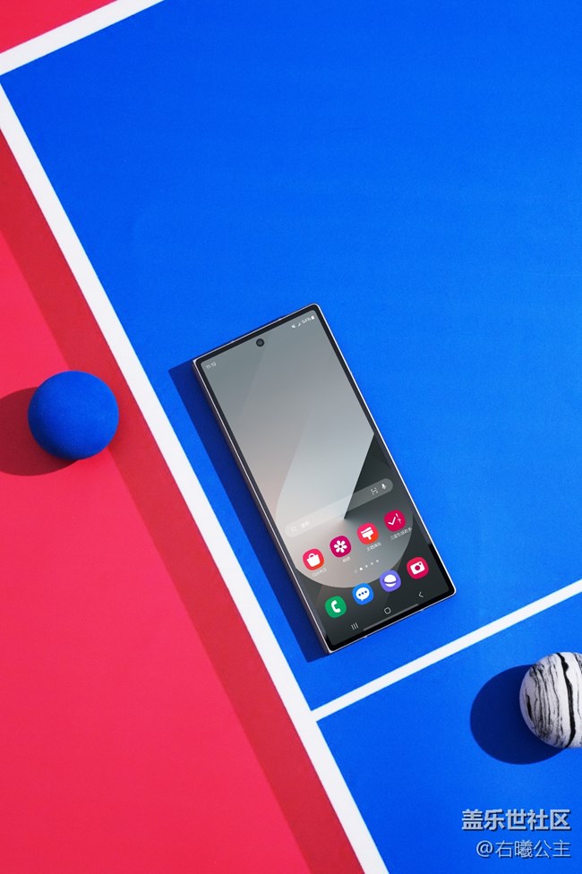 轻薄身姿 脱颖而出 三星Galaxy Z Fold6图赏