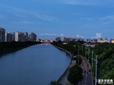 【随处精彩】+夜之小河