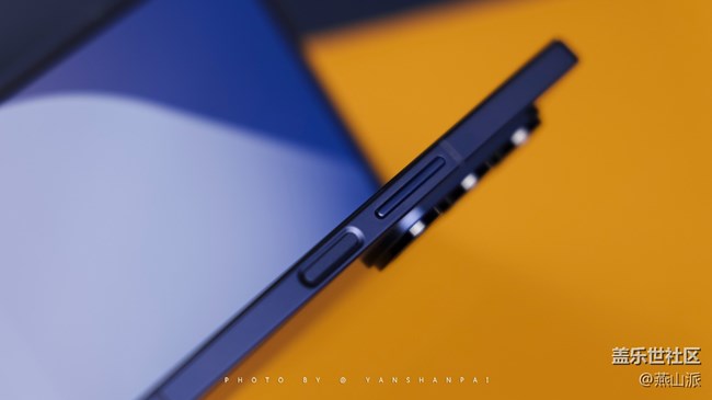 三星Galaxy Z Fold6简单上手,质感、设计、AI能力都在线 三星Galaxy Z Fold6简单上手,质感、设计、AI能力都在线