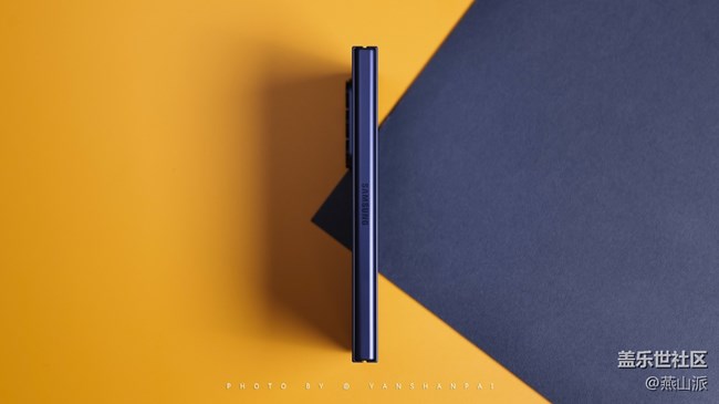 三星Galaxy Z Fold6简单上手,质感、设计、AI能力都在线 三星Galaxy Z Fold6简单上手,质感、设计、AI能力都在线