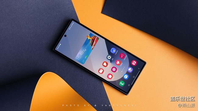 三星Galaxy Z Fold6简单上手,质感、设计、AI能力都在线 三星Galaxy Z Fold6简单上手,质感、设计、AI能力都在线