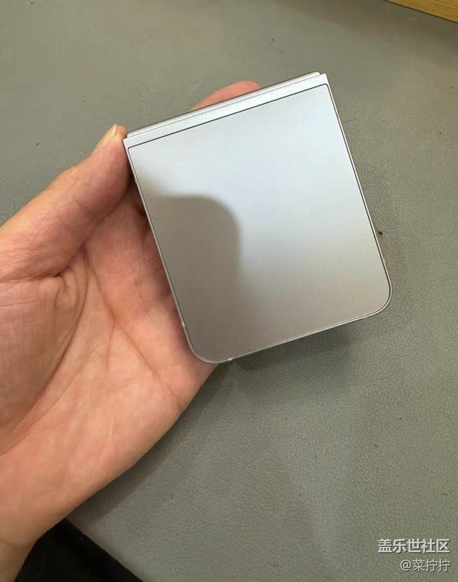 【我最喜欢的三星折叠手机】Flip6很好
