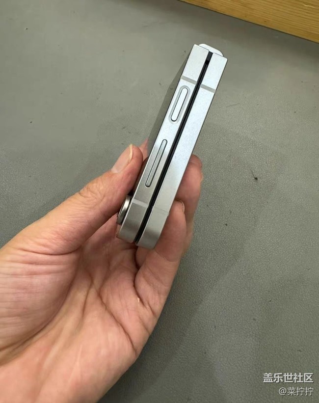 【我最喜欢的三星折叠手机】Flip6很好