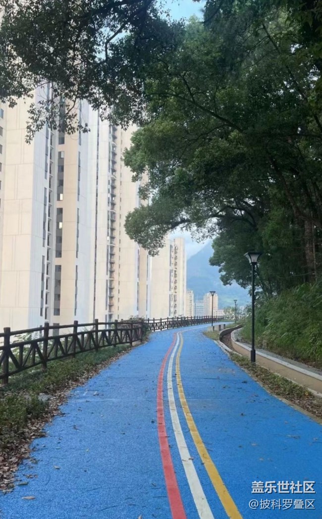 【一起来打卡秋天】依山傍水