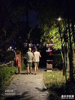 【永恒瞬间】夜色里的温暖剪影