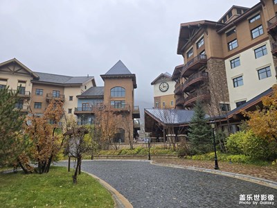 没抓住崇礼秋天的尾巴，来晚了