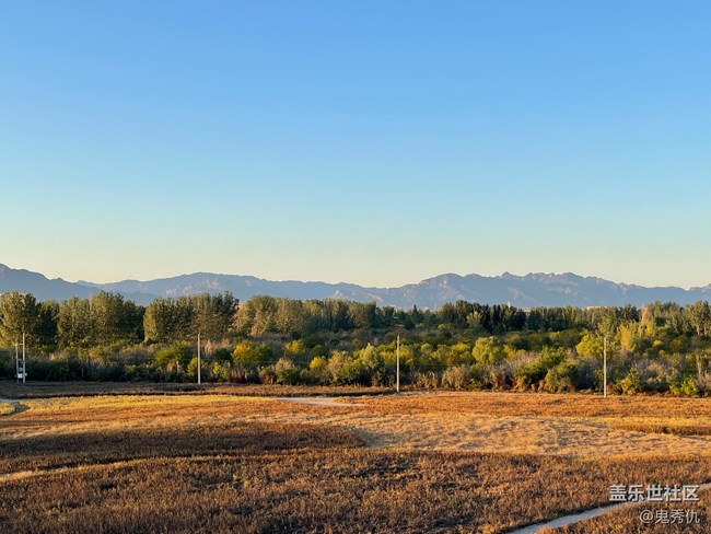 #十月中的小美好——空旷无人