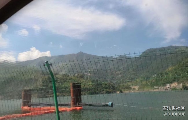 【秋意浓】湖边