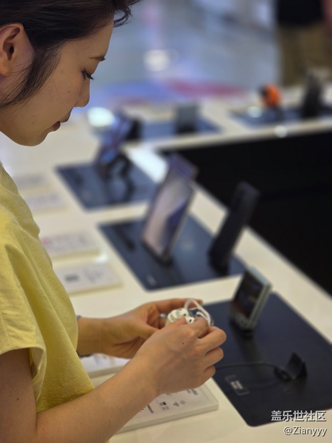 W2025新品线下品鉴会