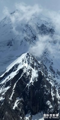 国道G314雪山雄姿