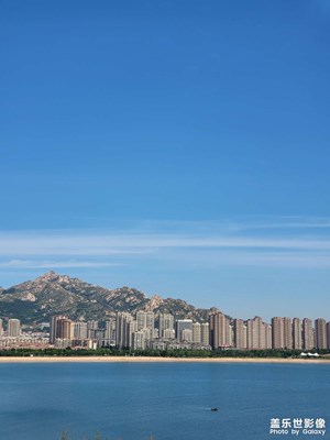 江城如画里 山晚望晴空