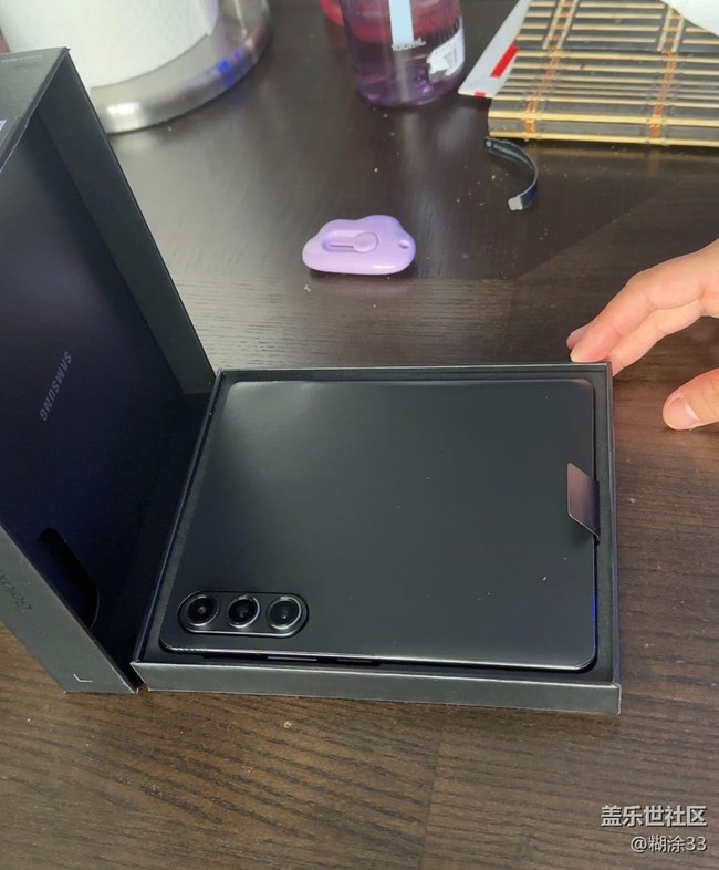 【一起来寻星】+三星Galaxy Z Fold5：未来在握，“折” 学当道