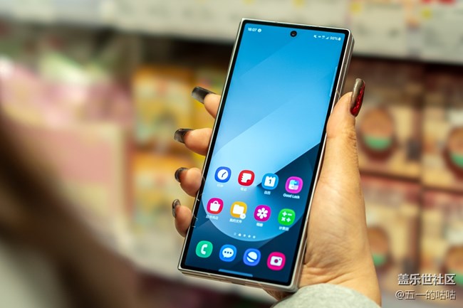 新年礼物选择推荐-Galaxy Z Fold6