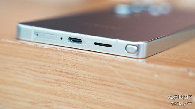 质感一新 配置升级 三星Galaxy S25系列评测