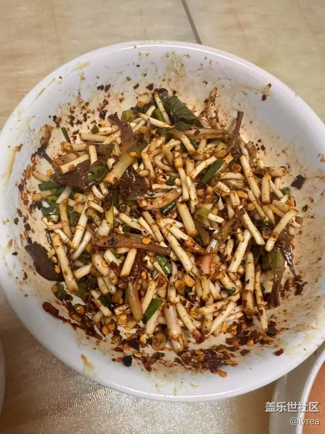 【初春美食记】凉拌折耳根