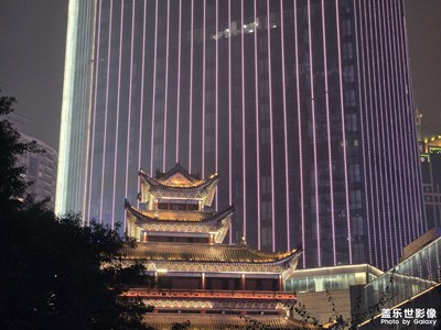 【光耀生活】+闪烁的夜光