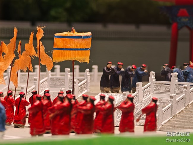 【時間在此刻靜止】+缩小的模型