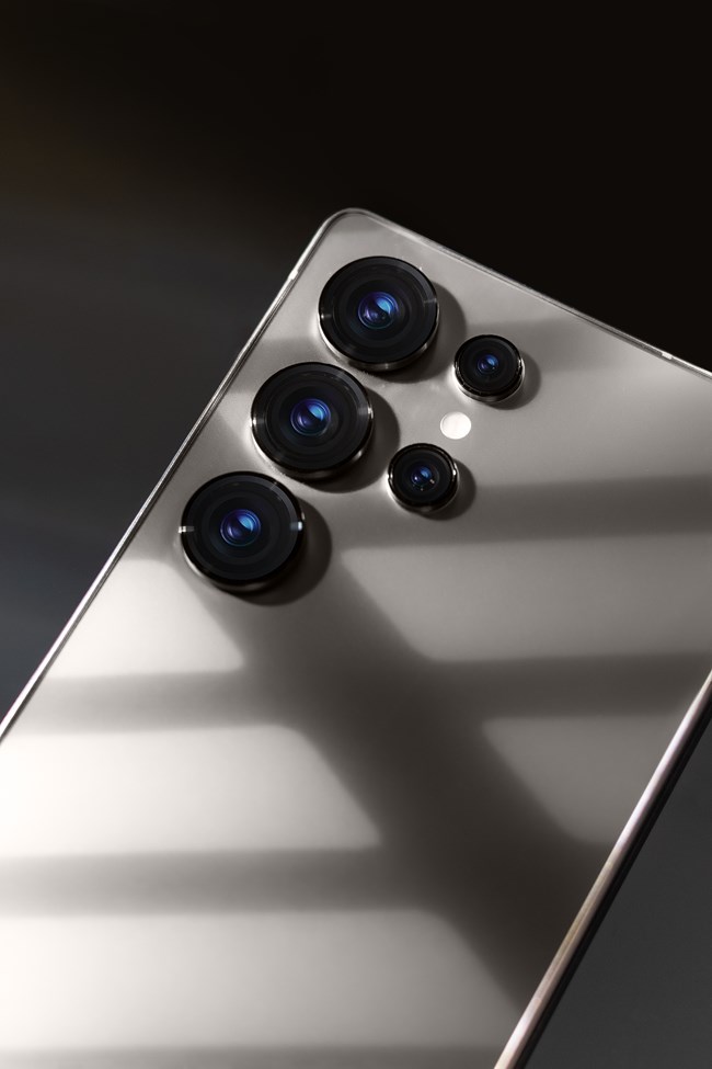 三星Galaxy S25 | 未来触手可及，重新定义旗舰体验