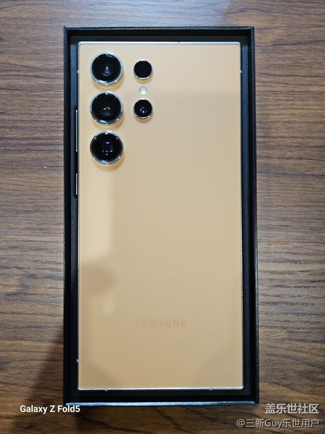 【晒机评测】送老妈一台 S24 Ultra，为退休生活填上色彩~