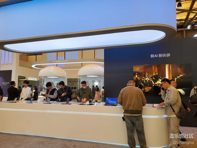 【三星AWE展区】+三星AWE展区定格科技与艺术的光影瞬间