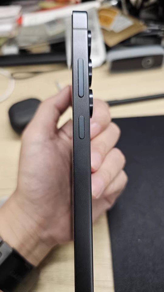 【三星S25系列晒单】三星 Galaxy S25 Ultra:细节之处见真章 【三星S25系列晒单】三星 Galaxy S25 Ultra:细节之处见真章