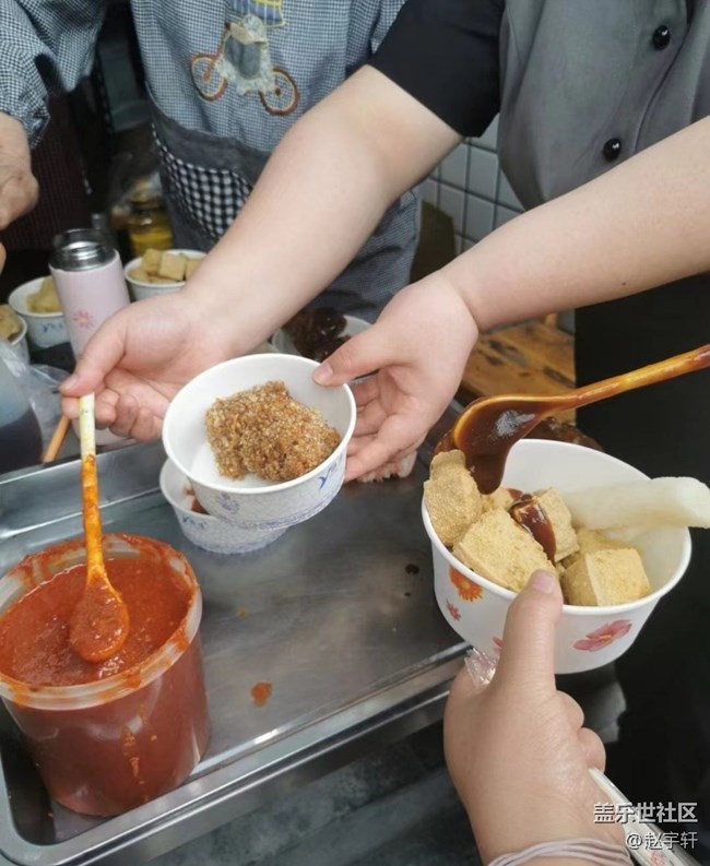 【春色可餐】排队买吃