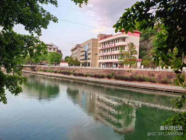 【带上折叠屏过五一】绿水青山