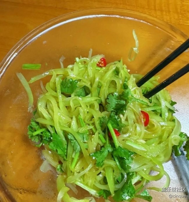 【浅尝初夏】凉拌莴笋