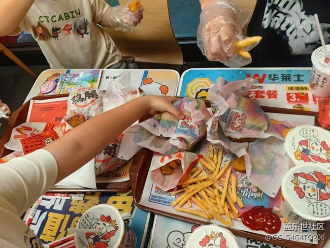 【小满味满】汉堡薯条炸鸡