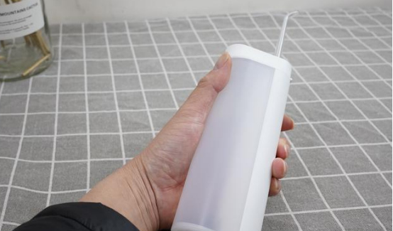 冲牙器对牙齿有损伤吗？三大槽点危害曝光！