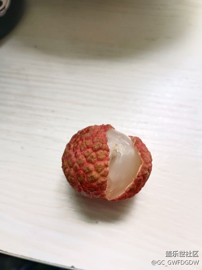 【荔枝飘香】教大家怎么简单快速打开荔枝 【荔枝飘香】教大家怎么简单快速打开荔枝
