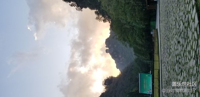 夕阳西下，断肠人在天涯~