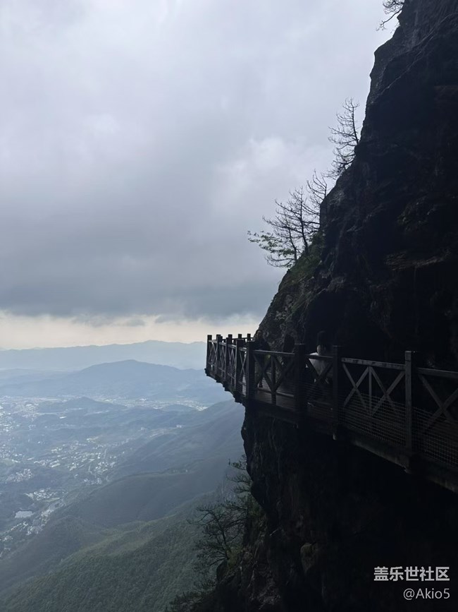 【江城初夏】见山