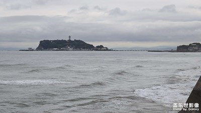 【镜头里的六月】+海风吹来